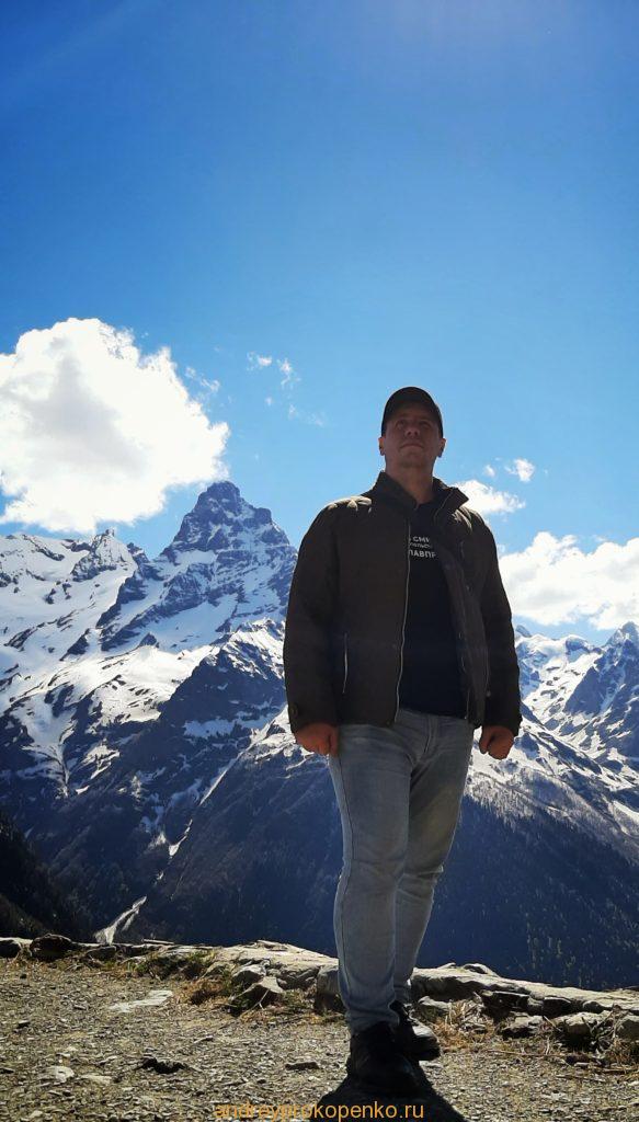 Путешествие в сказку. Домбайские вершины и сосны