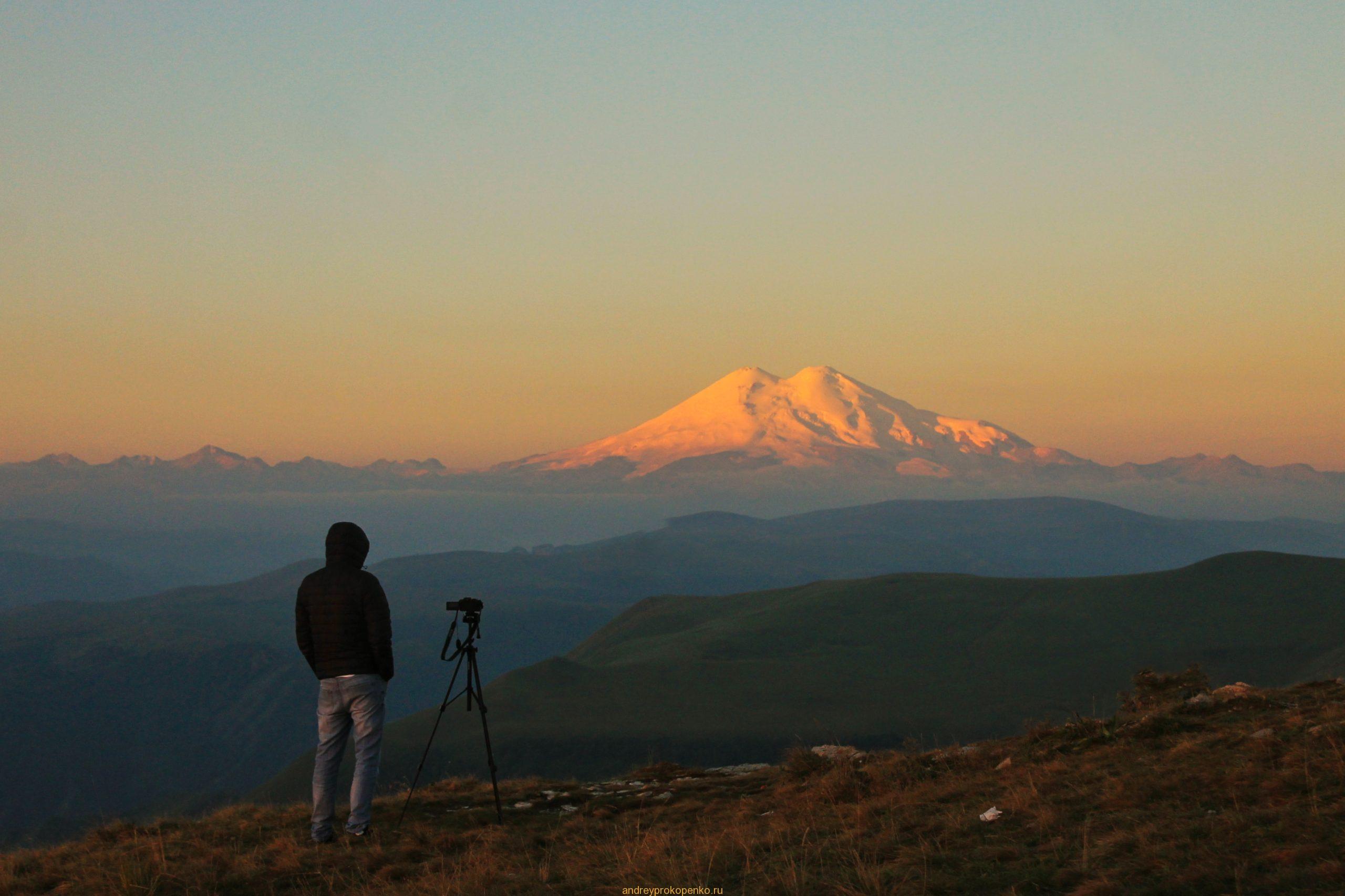 Эльбрус на рассвете