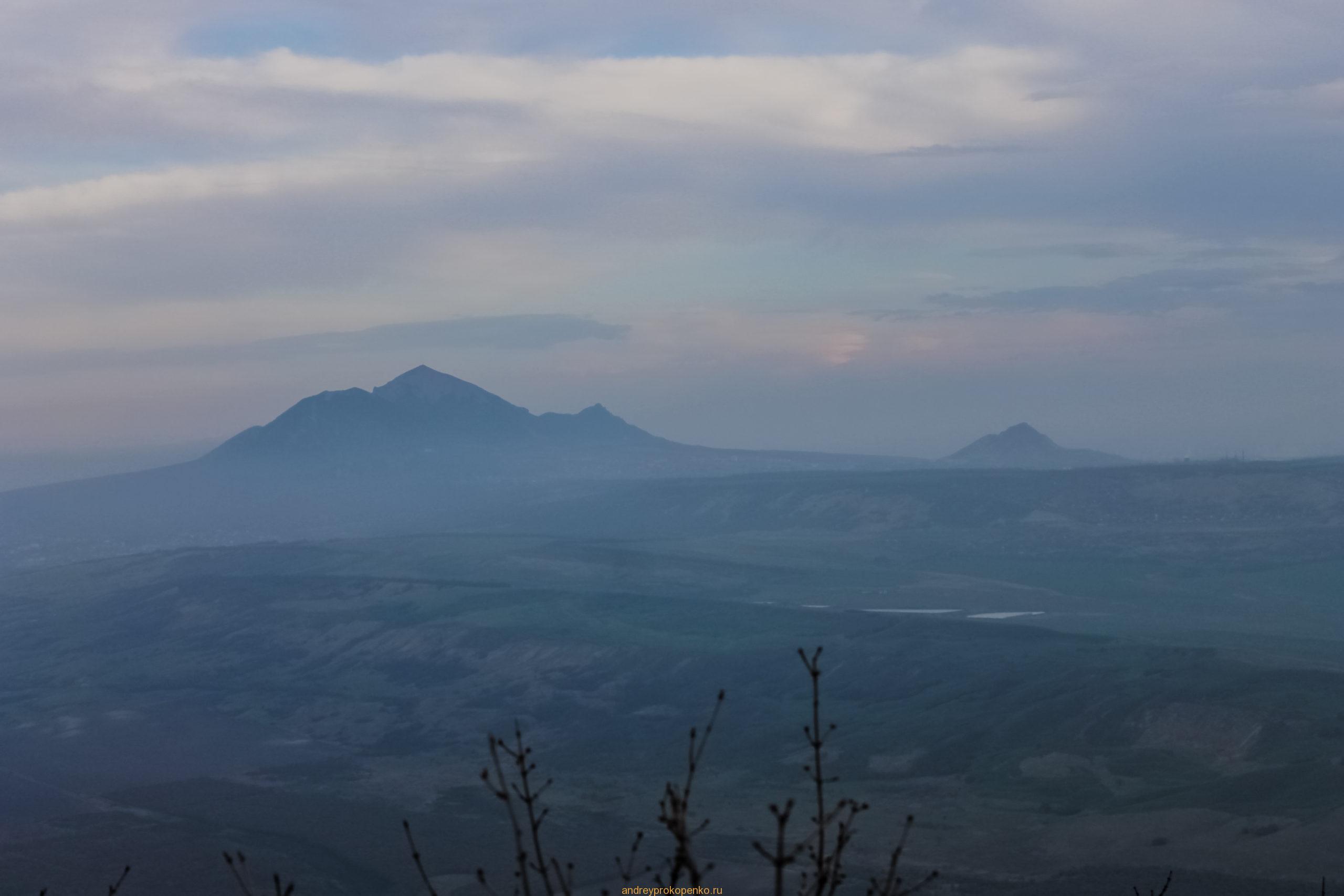 Гора Верблюд. Шикарный вид на окрестности КМВ