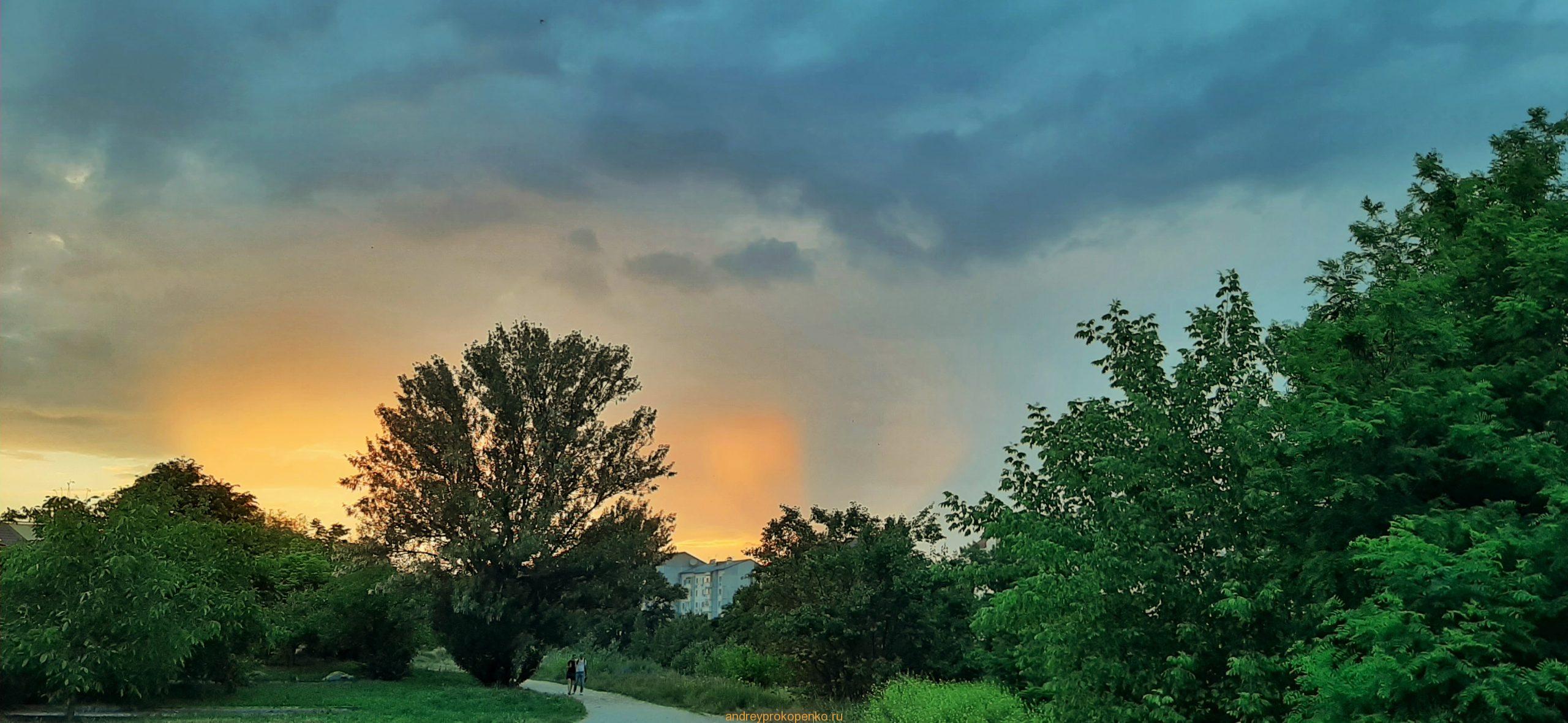 Закат на горной реке Подкумок в Пятигорске