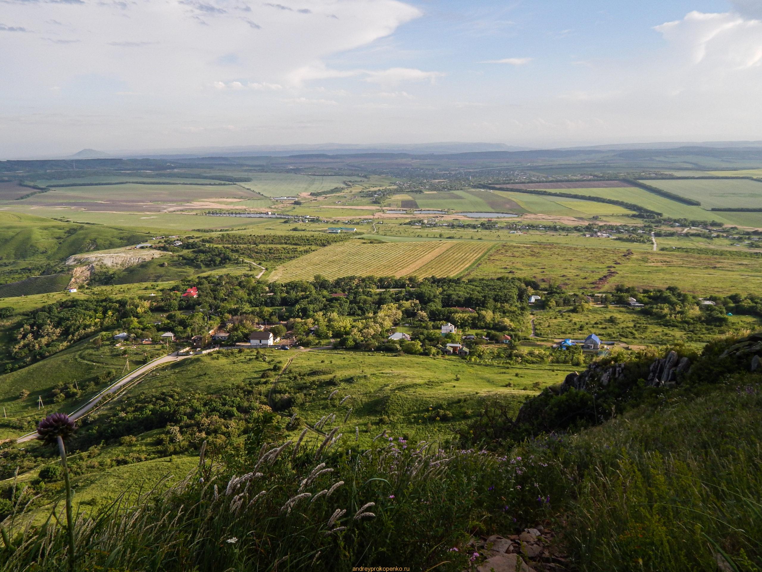 Поход на гору Верблюд на КМВ. Лето, цветы, облака