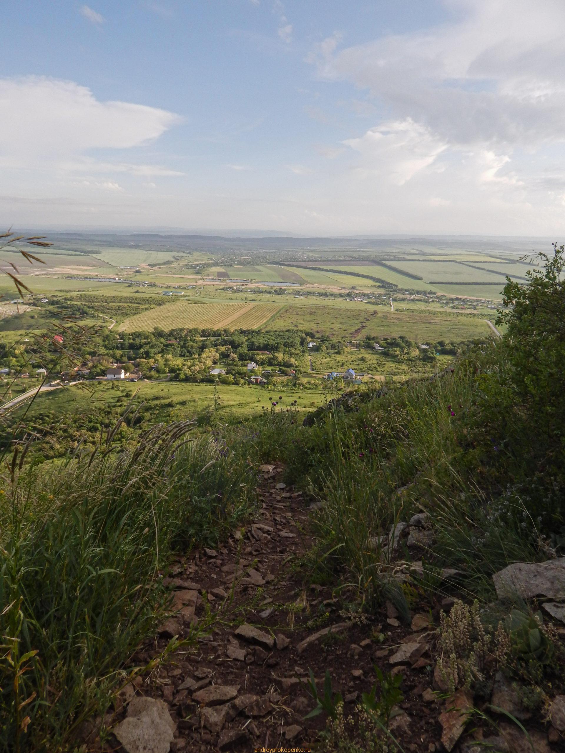Поход на гору Верблюд на КМВ. Лето, цветы, облака