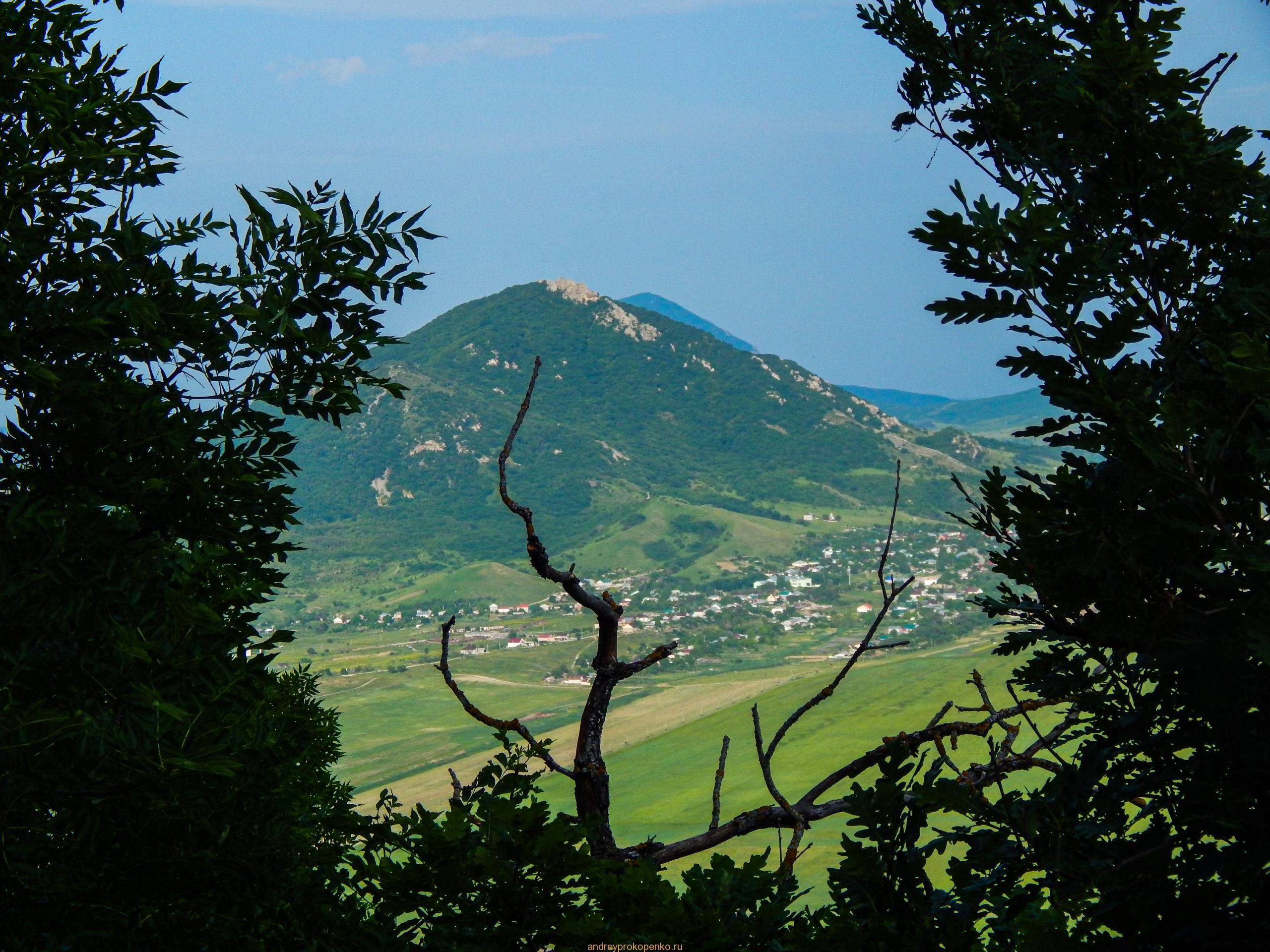 Поход на гору Верблюд на КМВ. Лето, цветы, облака