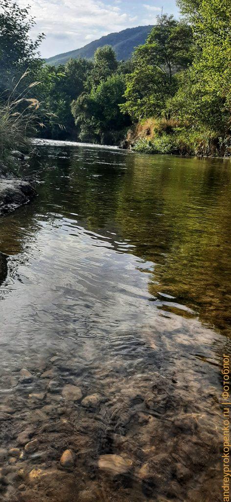 Осенняя прогулка около горной реки Подкумок в Пятигорске