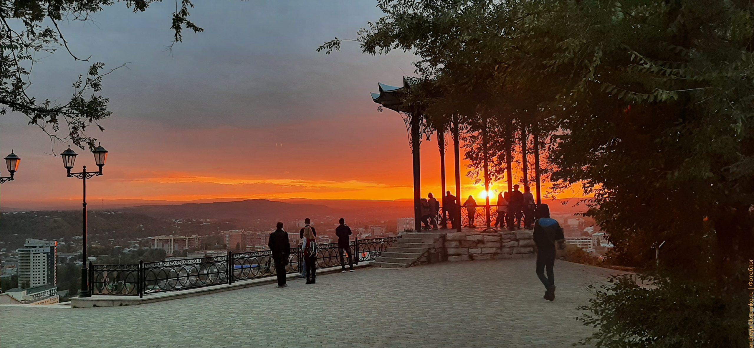 Идеальный закат в парке Цветник в Пятигорске