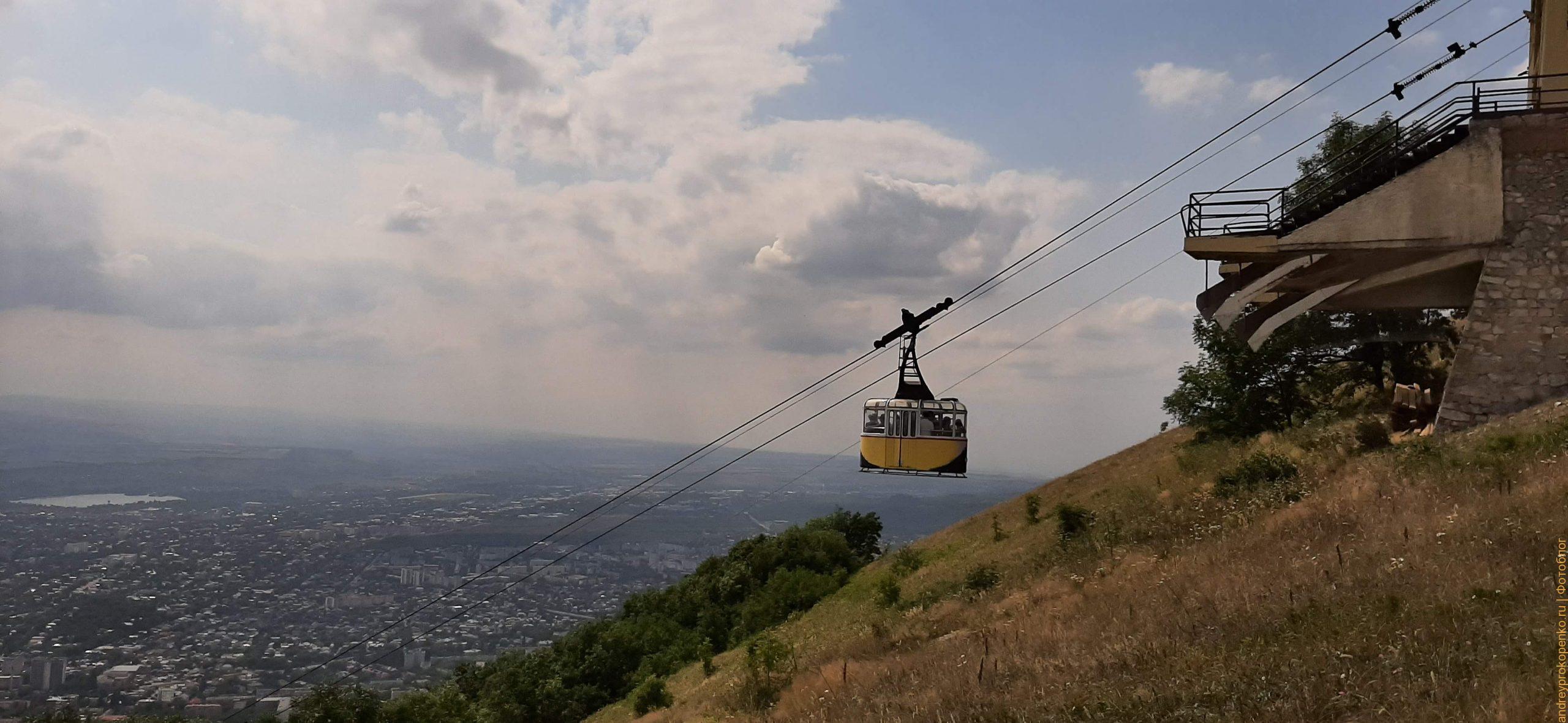 Вагончики канатных дорог на Северном Кавказе