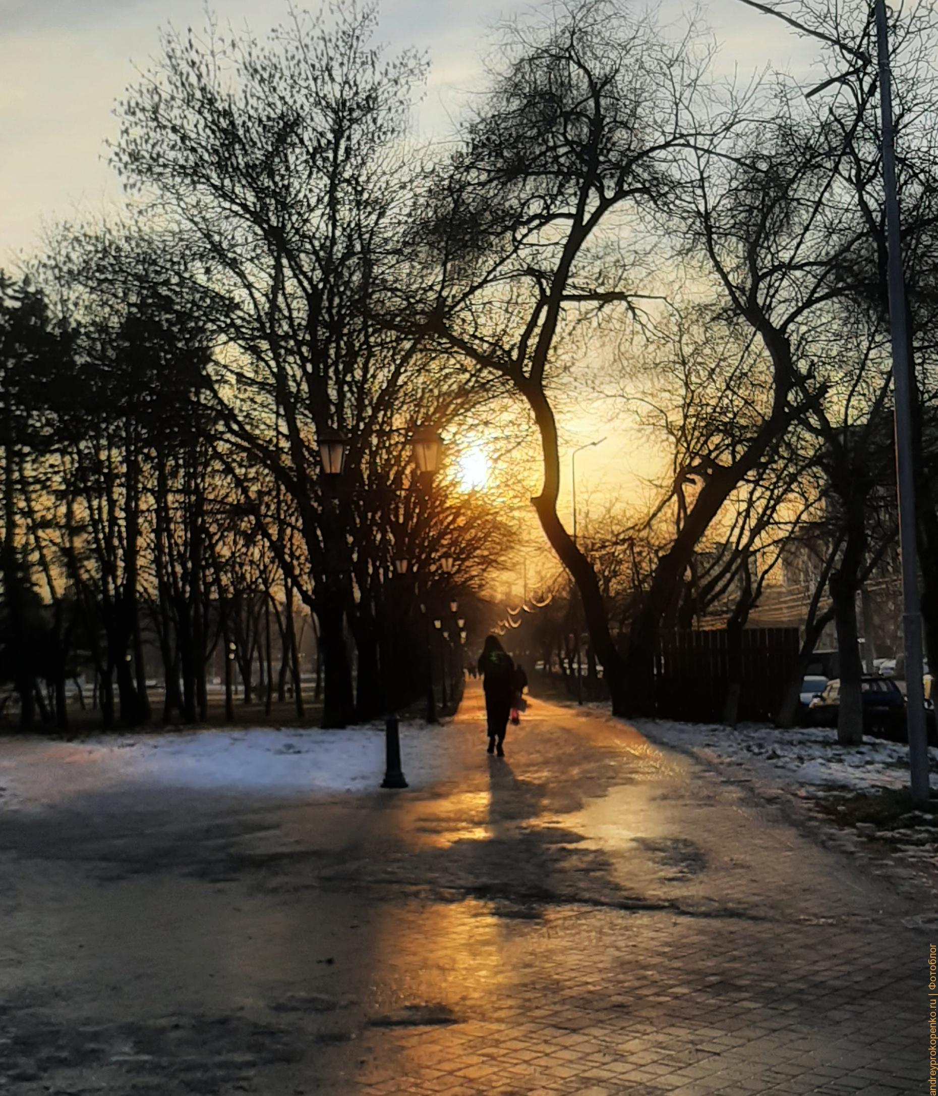 Яркий зимний закат в Пятигорске