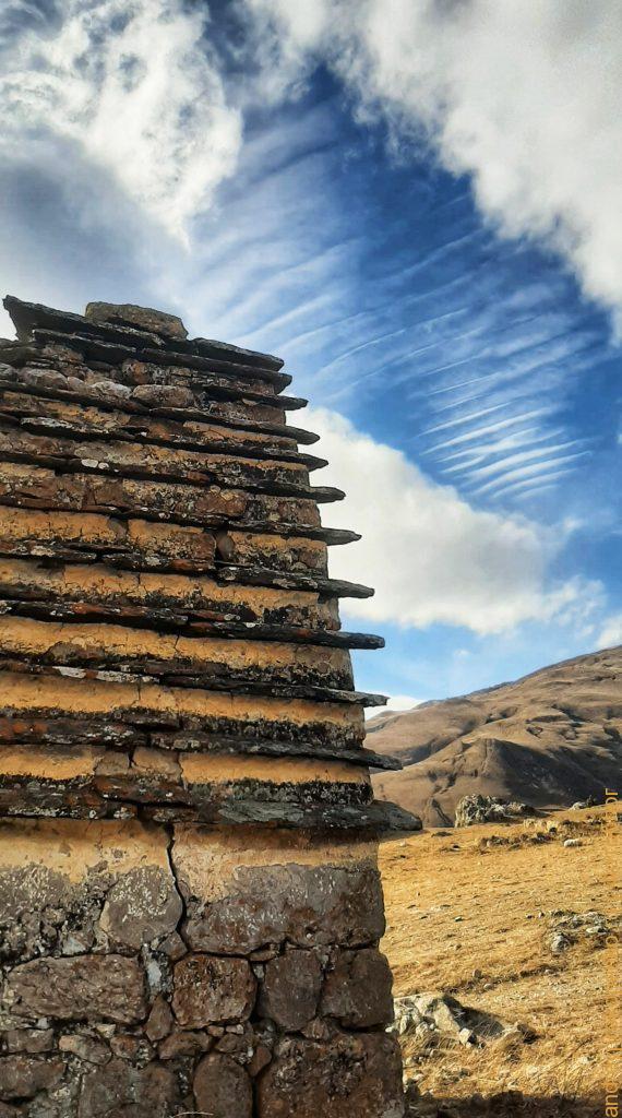 Поездка к древностям Северной Осетии. Старинное село Цмити