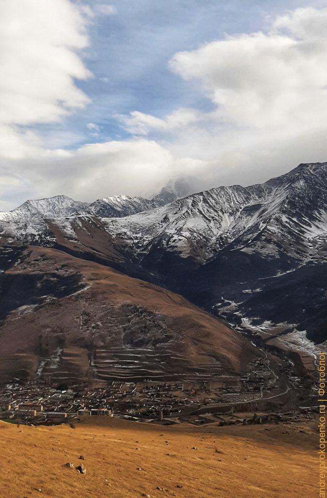 Поездка к древностям Северной Осетии. Старинное село Цмити