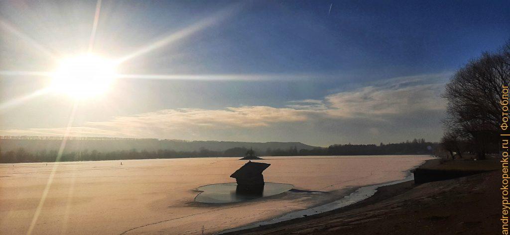 Лёд на Новопятигорском озере