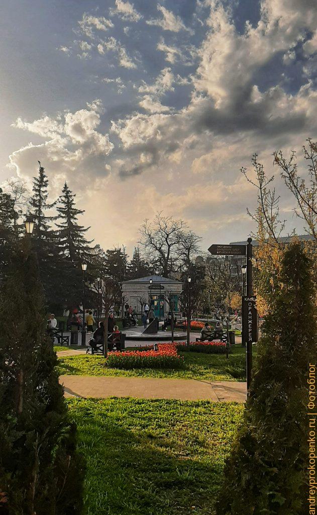Весенний парк Цветник в Пятигорске