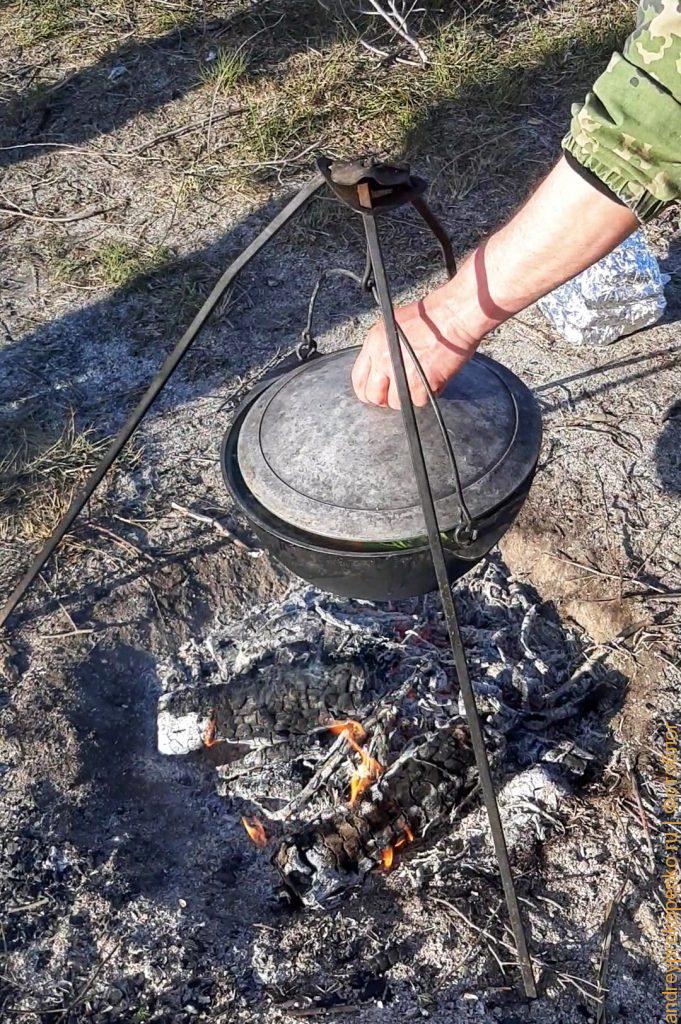 Готовим вкуснейшую уху на рыбалке в Калмыкии