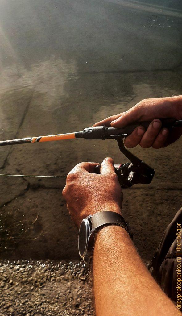 Рыбалка и закат на озере в Пятигорске