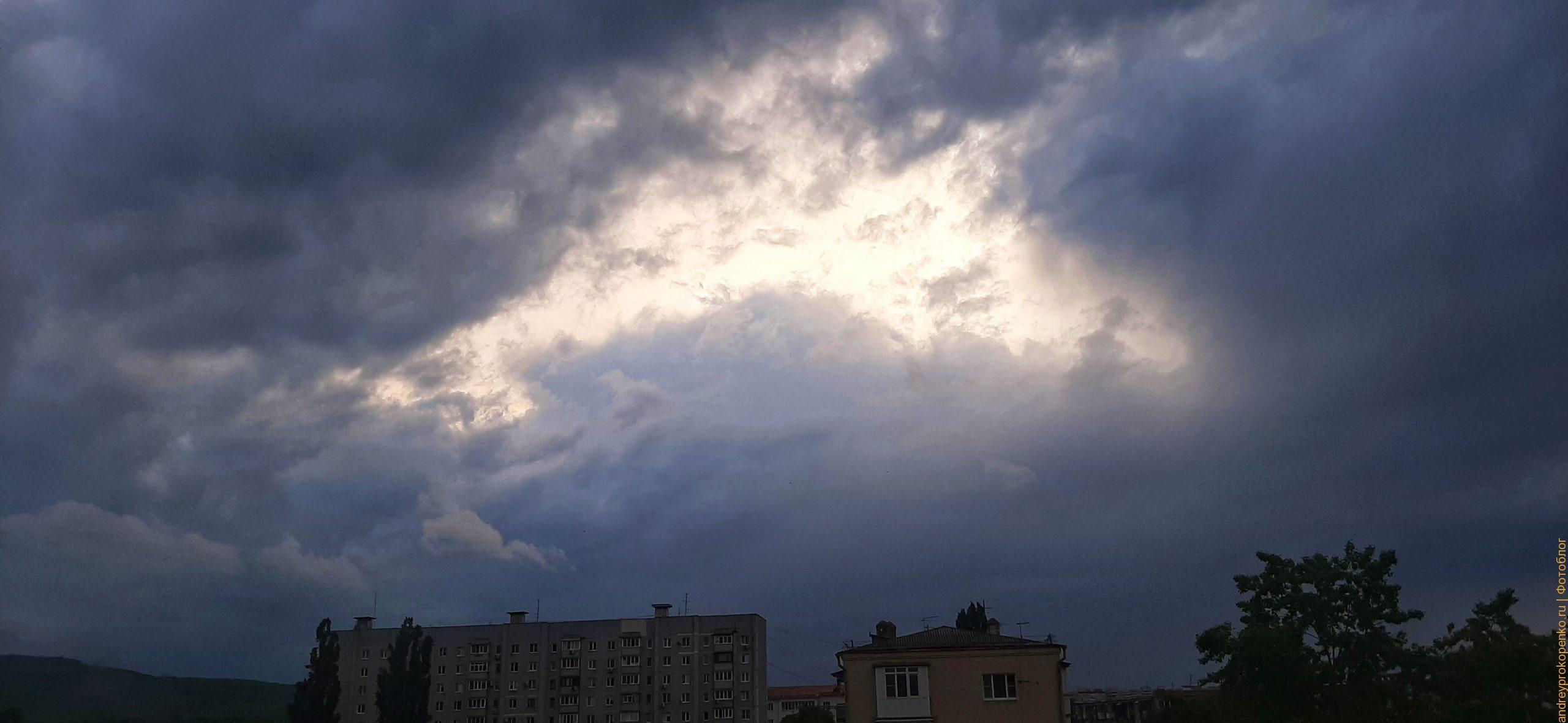 Первый гром над Пятигорском / фото дня