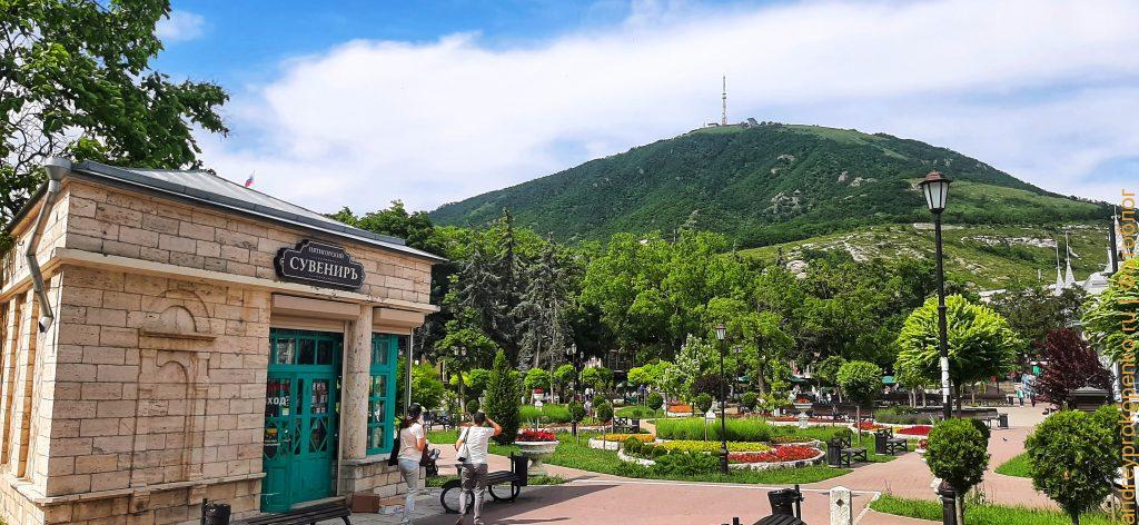 Летний парк Цветник в Пятигорске