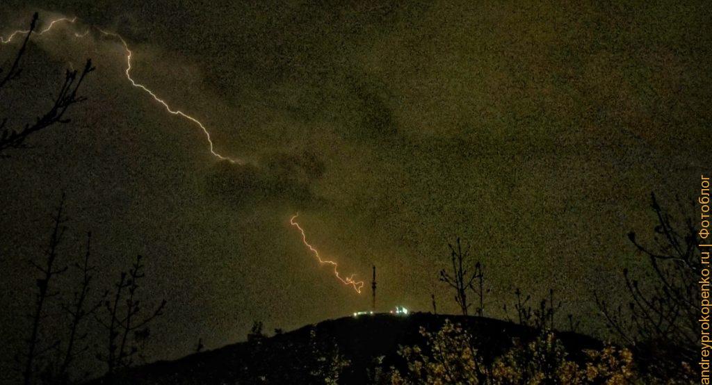 Молнии на горе Машук в Пятигорске